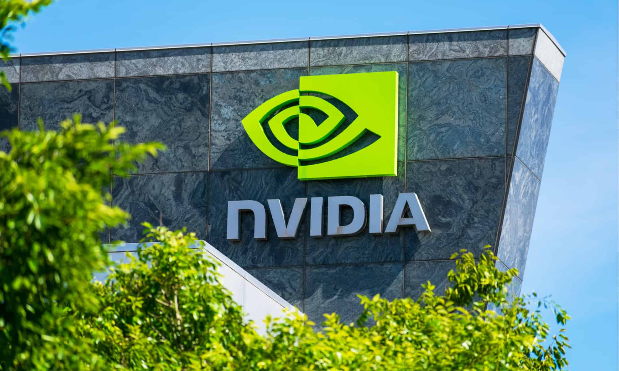 Nvidia eclipsează Microsoft devenind cea mai valoroasă companie din lume