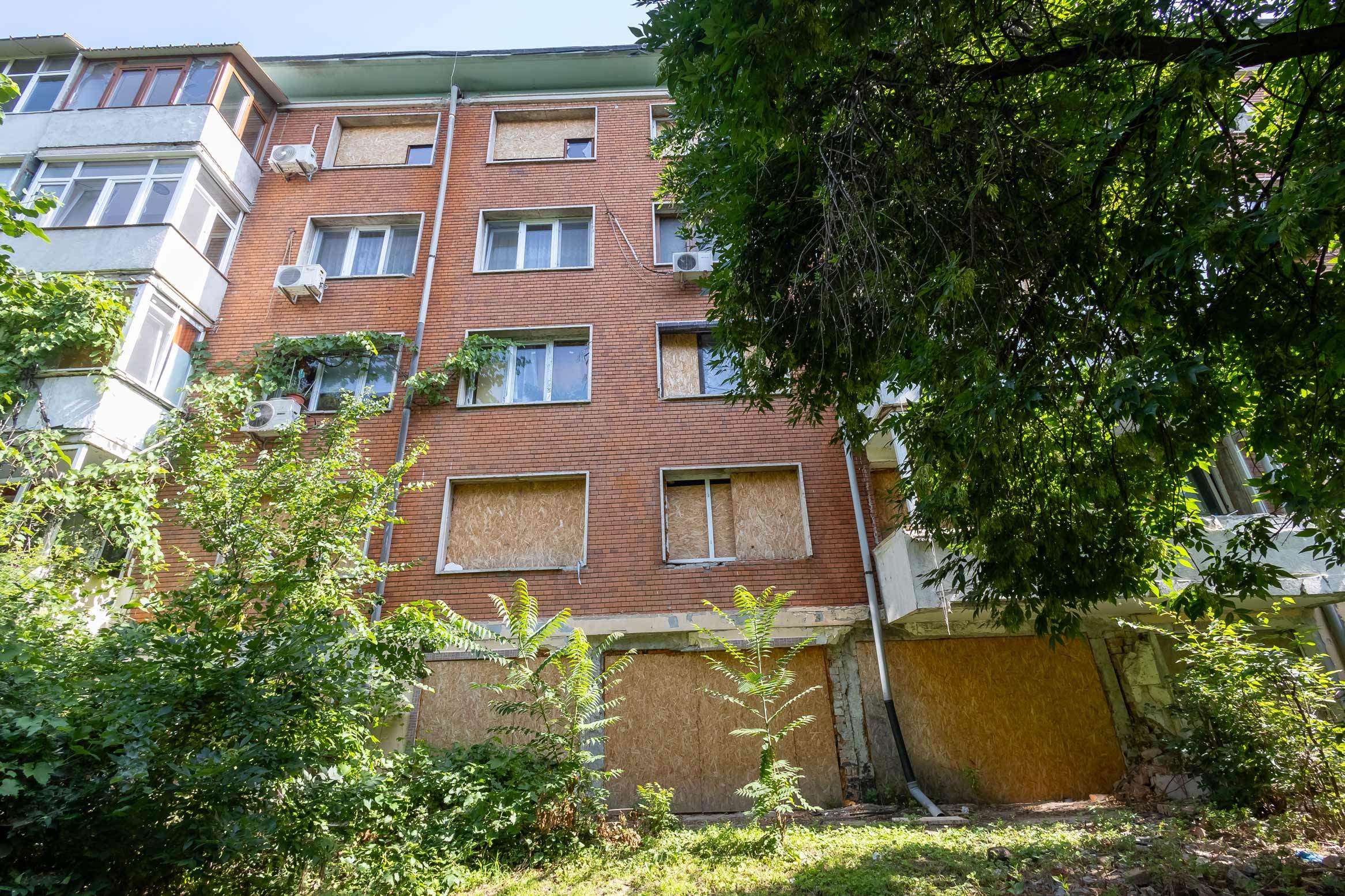 Galaţi: Consolidare şi renovare la blocul din Centru afectat de explozie