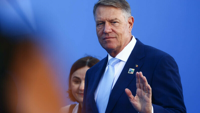 Klaus Iohannis se retrage din competiţia pentru şefia NATO