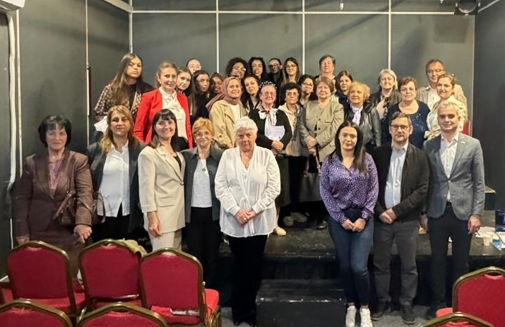 Minoritatea turcilor musulmani din Galaţi continuă să semnaleze importanţa educaţiei şi a  promovării culturii popoarelor în noul mileniu