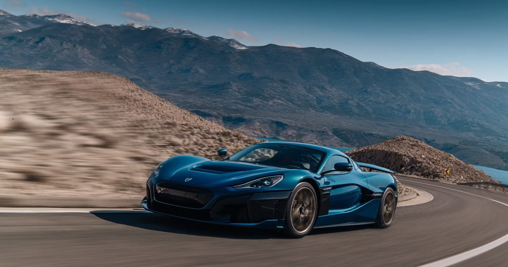 Rimac trece de la supermaşini electrice la robo-taxiuri