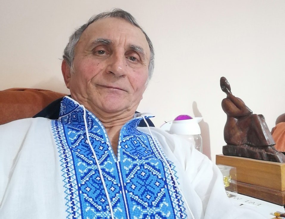 „POARTA RAIULUI” a „sculptorului de la Poliţia Locală”, expusă la Tecuci