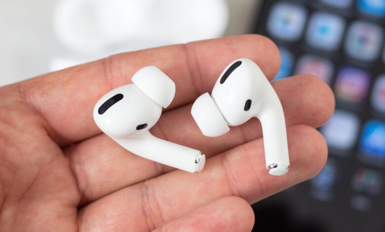 Motivul neaşteptat pentru care Apple ar putea integra camere video în căştile AirPods
