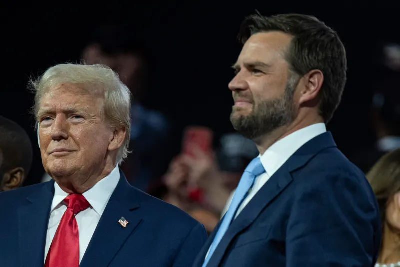 Cine este JD Vance, conservatorul dorit de Trump în funcţia de vicepreşedinte
