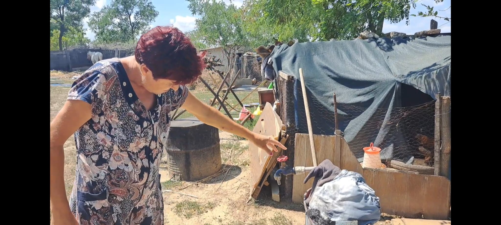 FOTO: Apă cu cisterna prin sat, la Oancea