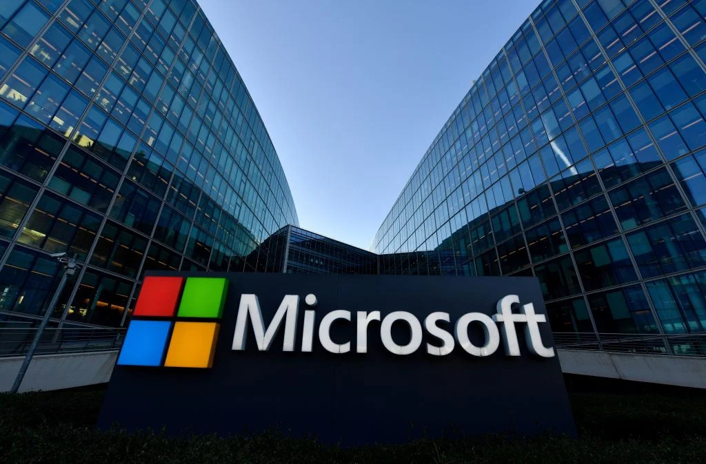Microsoft dă vina pe UE pentru avaria Windows care a îngenuncheat o lume întreagă