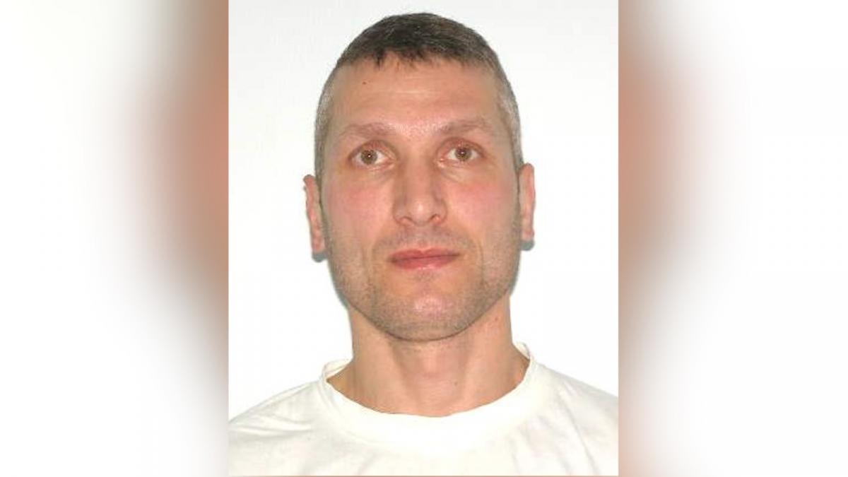Criminalul de copii din Galaţi, prins în supermarket după ce a fost dat în urmărire pentru furt