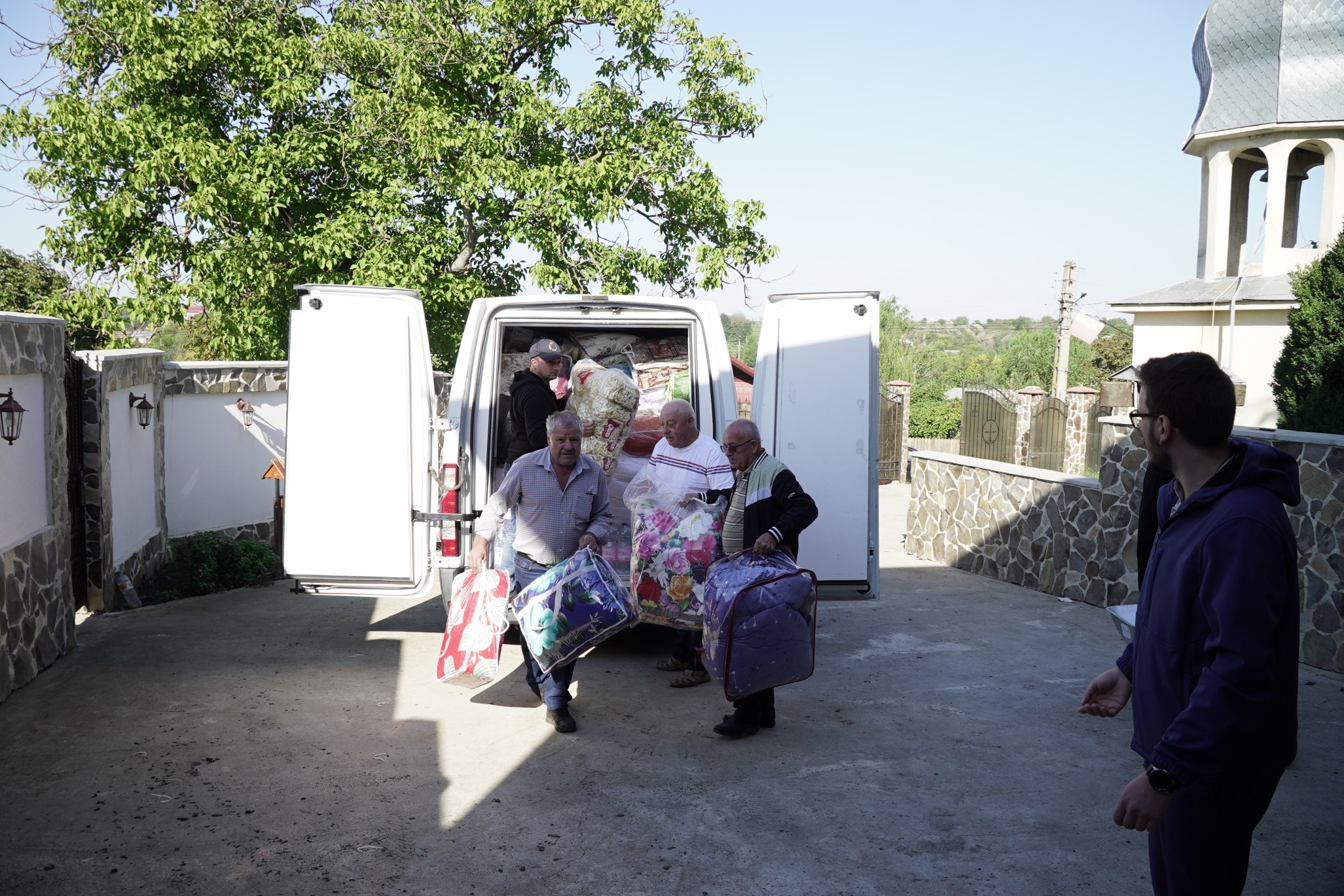 FOTO: Episcopia Tulcii solidară cu sinistraţii din Câmpia Covurluiului