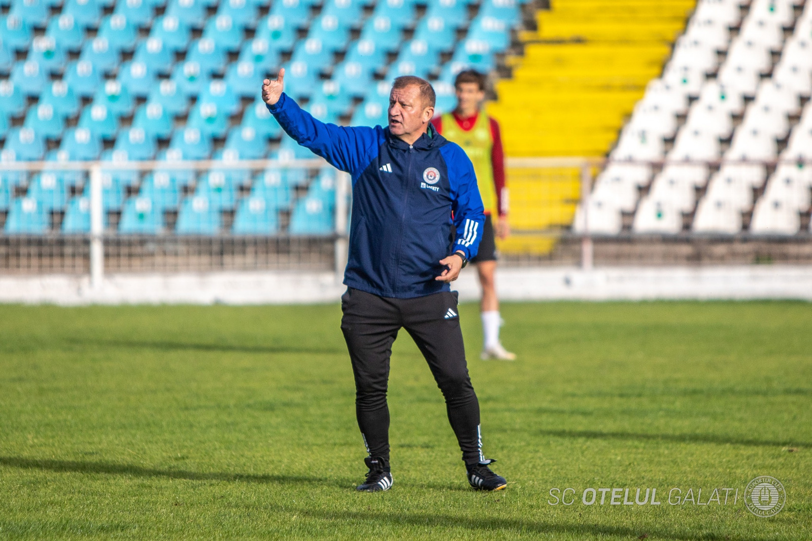 Dorinel Munteanu, antrenor Oţelul: „Mă bazez pe suportul publicului şi dorinţa de a câştiga”