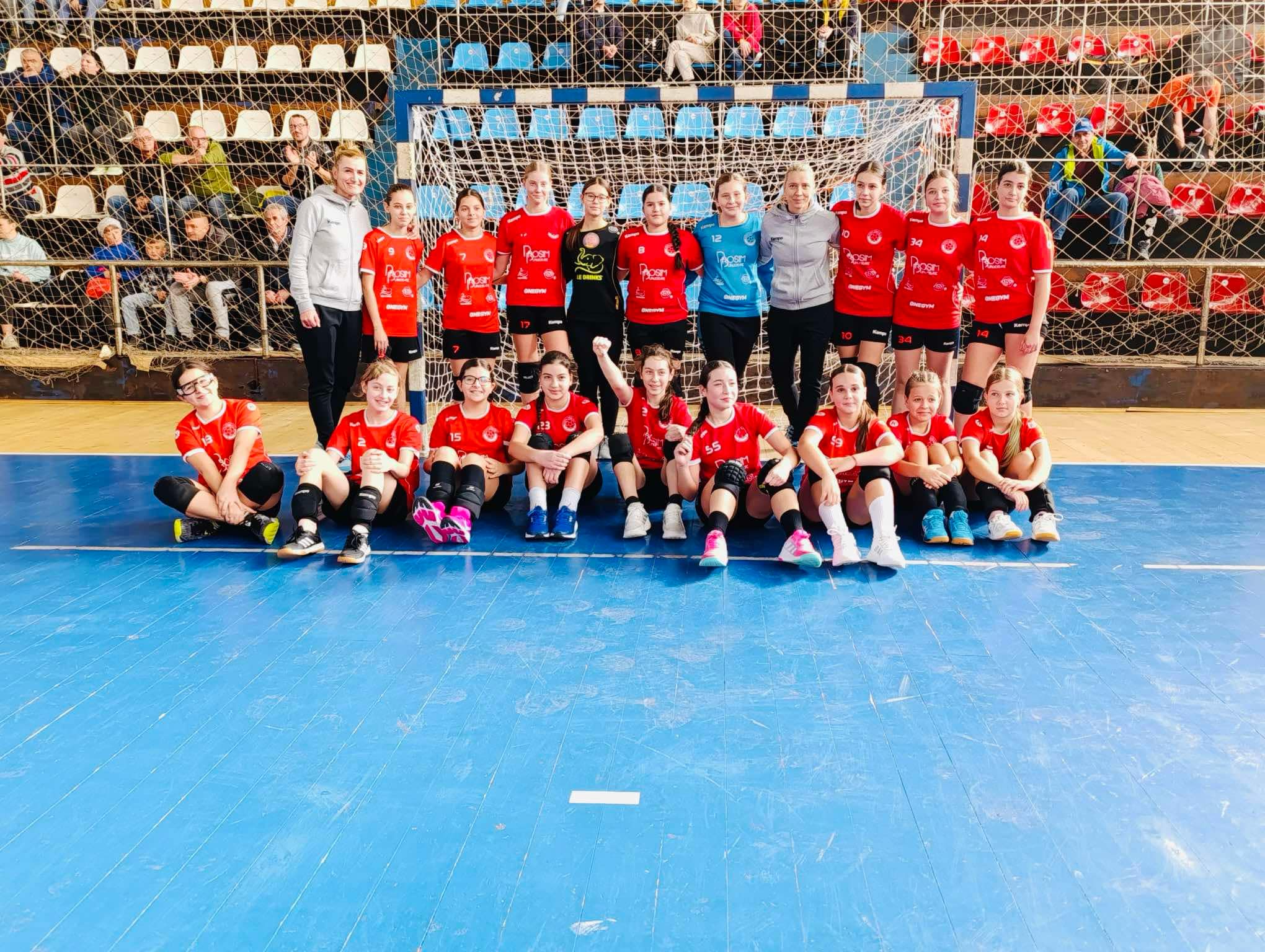 Junioarele 4 de la Viitorul Oţelul, ACS Lucian Bute, CSM, Handbal Art, CSŞ Galaţi şi CSŞ Tecuci au disputat primele meciuri oficiale
