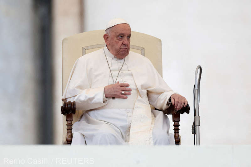 Papa Francisc a cerut să fie înmormântat într-un sicriu simplu, din lemn