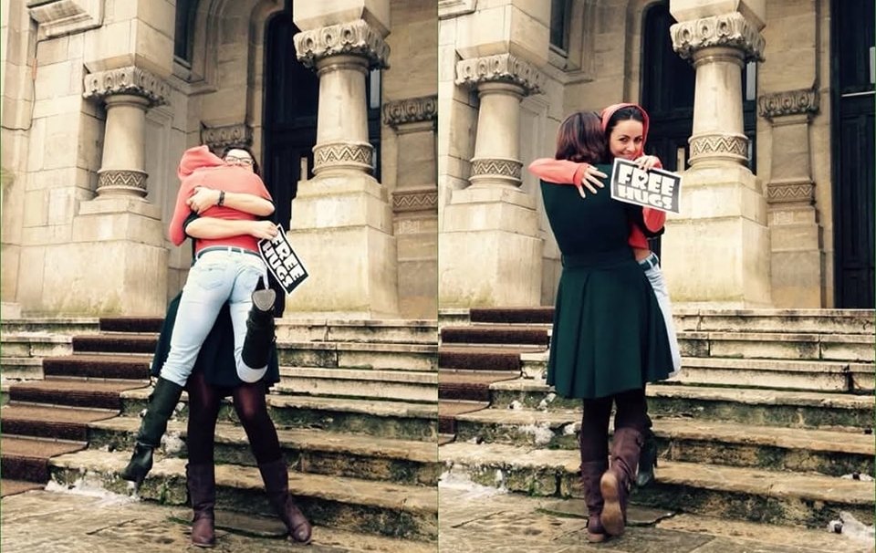 Free Hugs, la Universitatea „Dunărea de Jos” din Galaţi