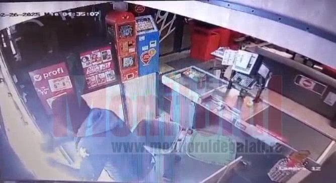 Şoc la Bereşti! Bărbat găsit în mini-market cu o pubelă de gunoi plină cu ţigări furate (VIDEO)