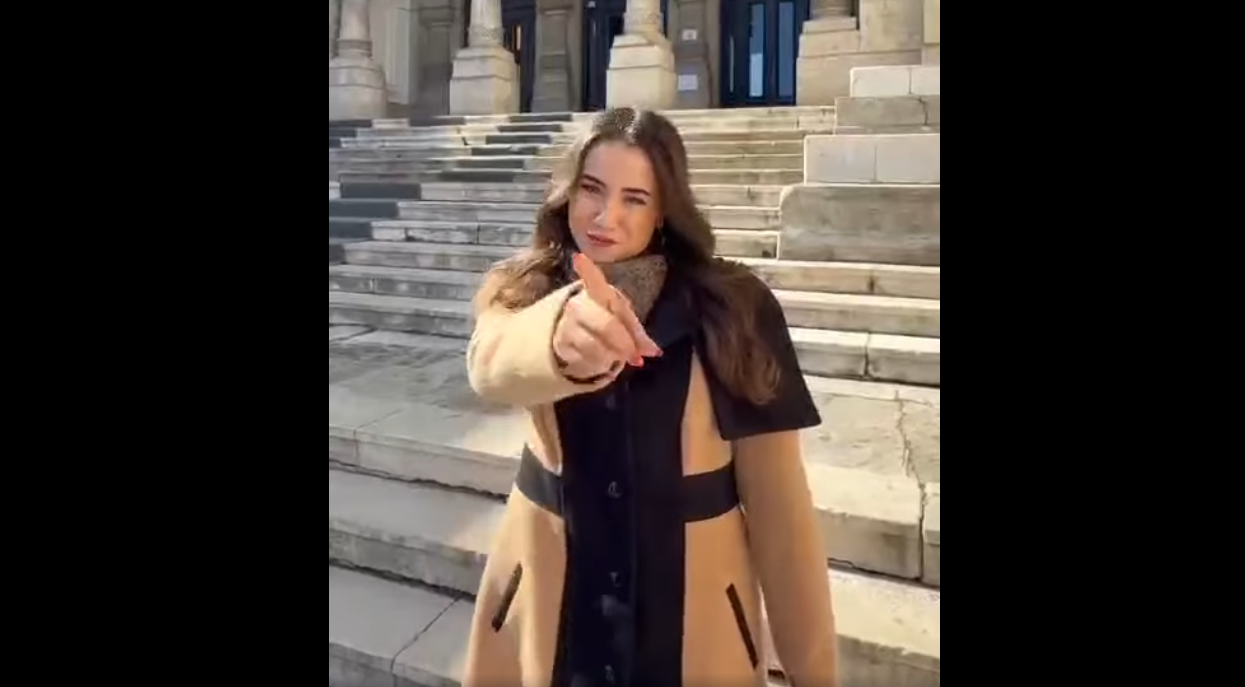Gălăţeni, duminică ochii pe X Factor: Mocăniţă Alexia-Oana (Mao) urcă pe scenă!