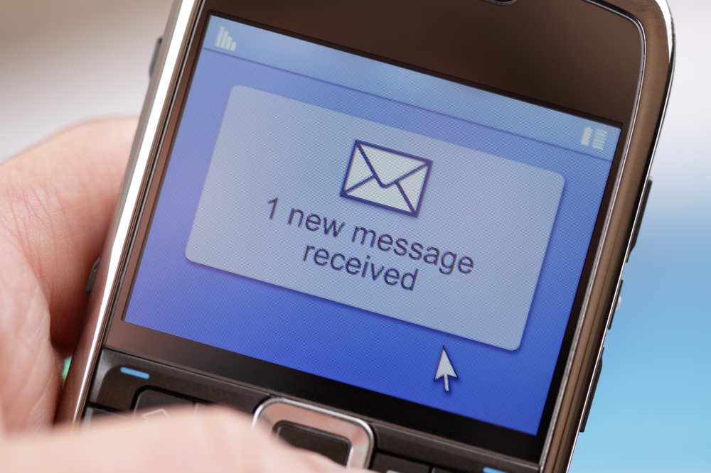 Gălăţeni, ochii pe telefon! Primăria trimite sms-uri privind reducerea de 10% la taxe şi impozite