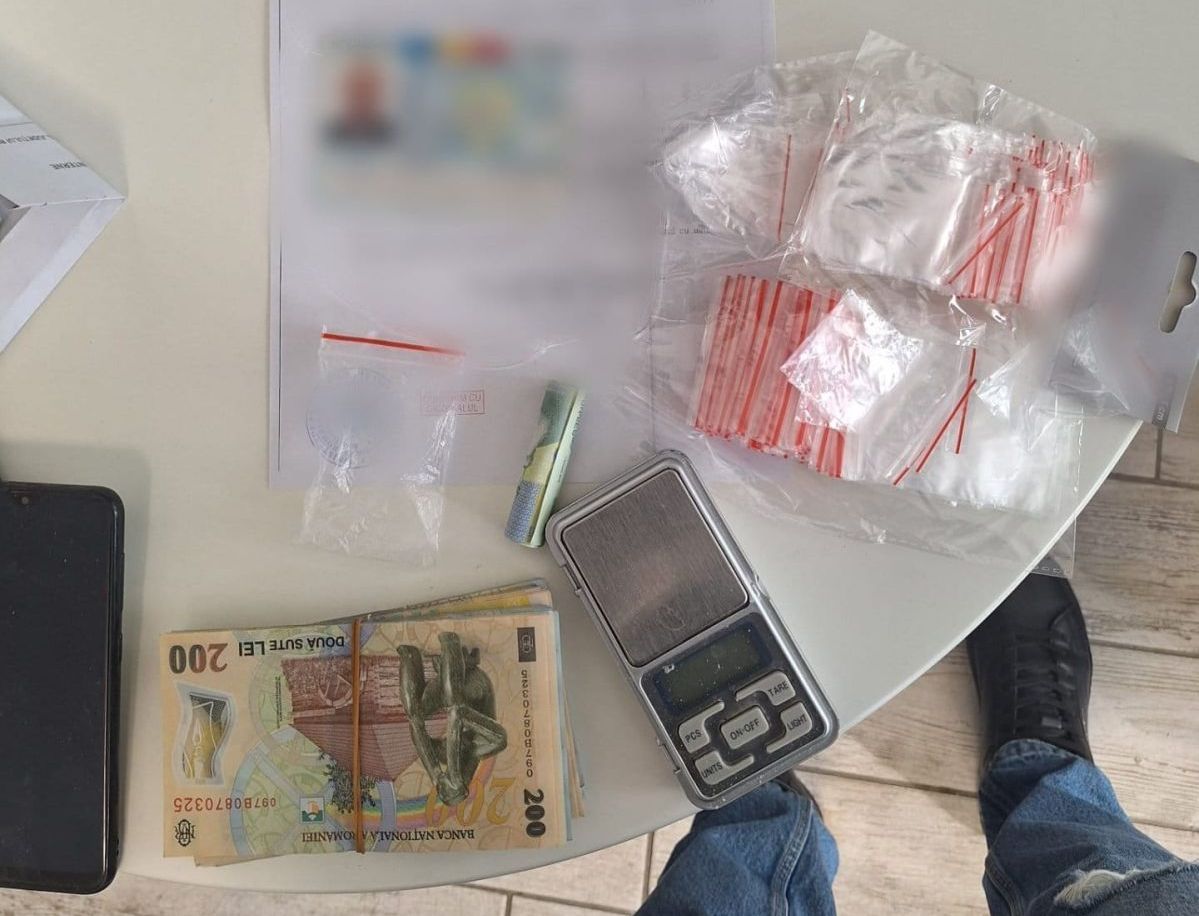 Traficant de cristale prins în flagrant la Brăila
