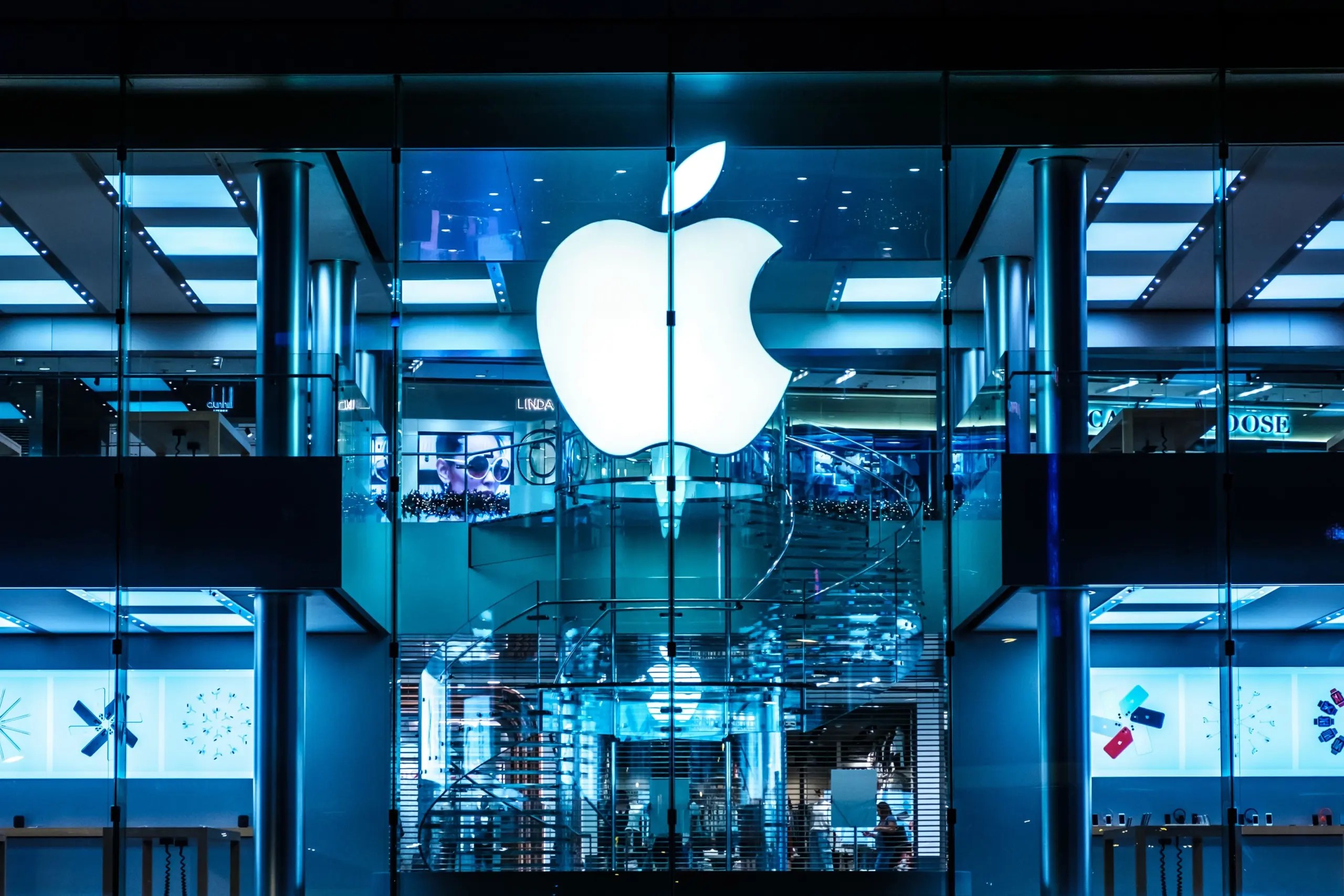 Apple nu face compromisuri: introduce un set de actualizări esenţiale pentru toţi utilizatorii, indiferent de dispozitivul folosit
