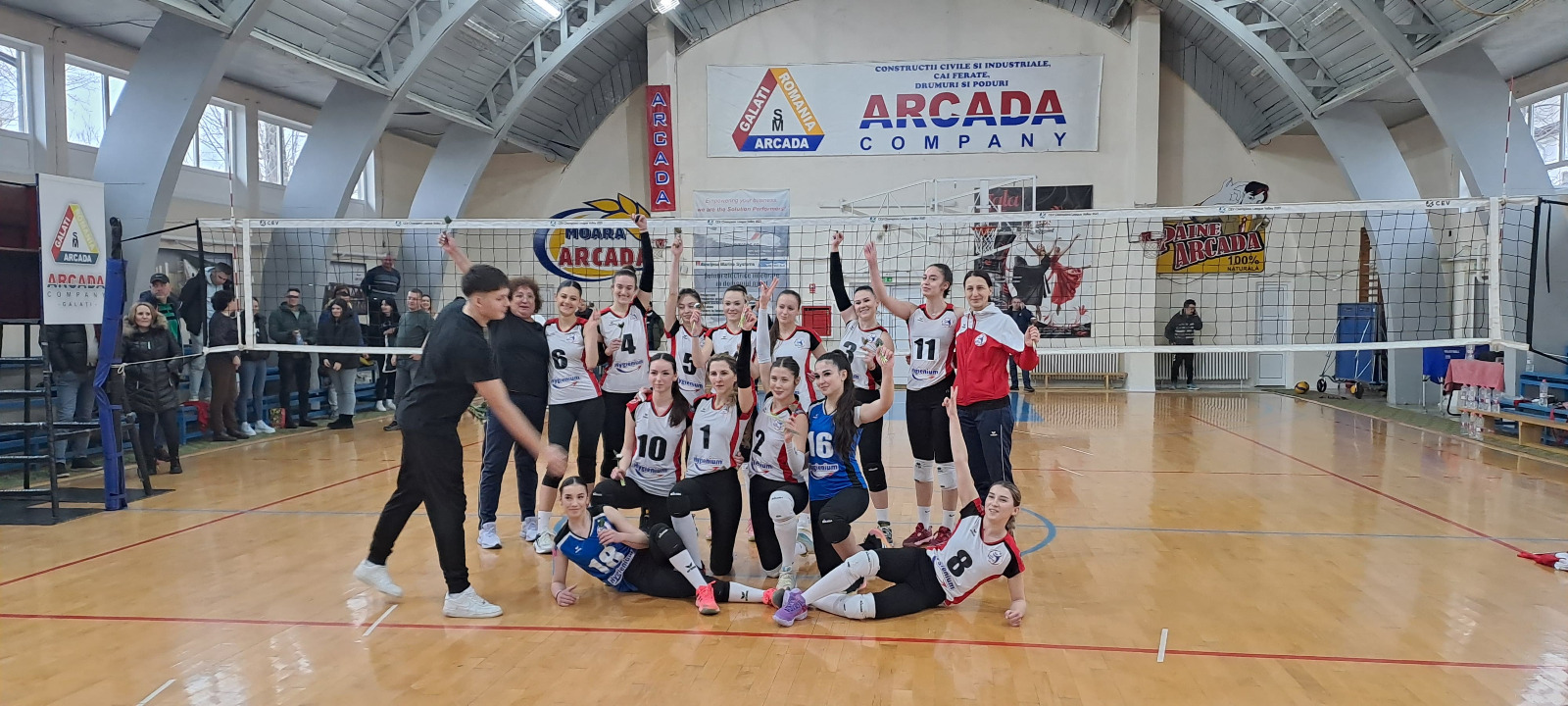Volei feminin: CSU Galaţi organizează turneul semifinal la sala Florin Balaiş