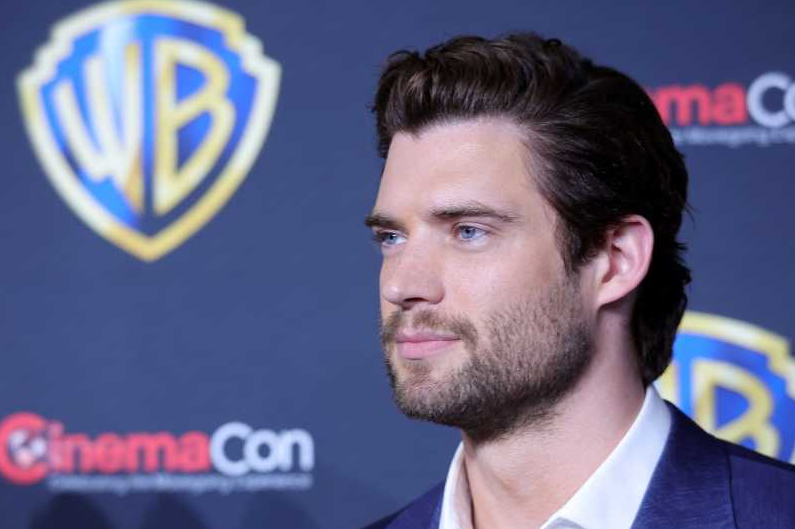 CinemaCon 2025: Studioul Warner a prezentat noul 'Superman' şi cel mai recent film cu Leonardo DiCaprio