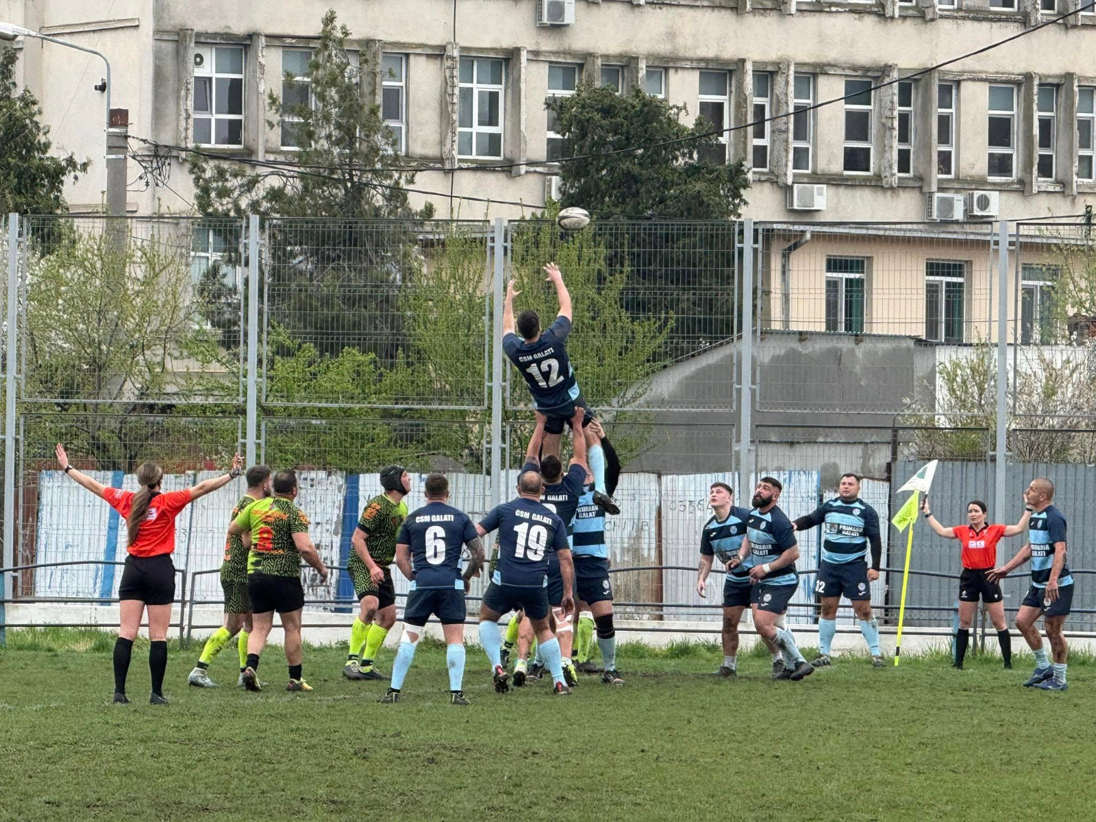 Rugbiştii de la CSM Galaţi s-au instalat confortabil în fotoliul de lider