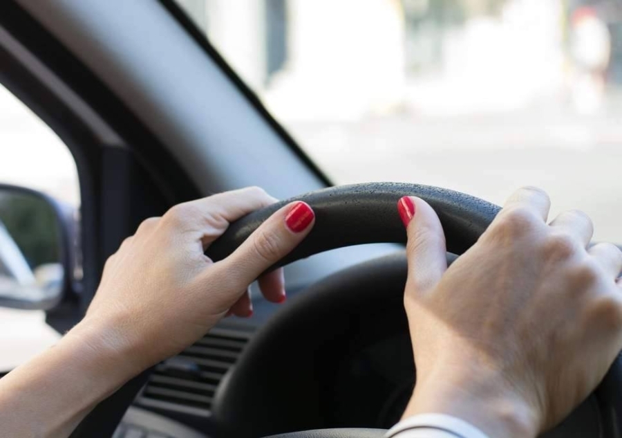 Şoferiţă criţă la volan de Paşte! Amenzi şi controale pe şosele la Galaţi