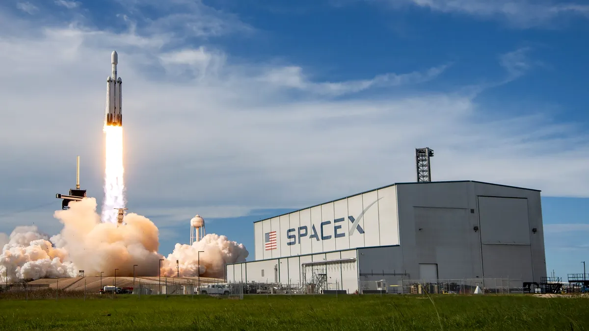 România, pionier global al comunicaţiilor satelitare: parteneriat strategic cu SpaceX în reformarea standardelor internaţionale