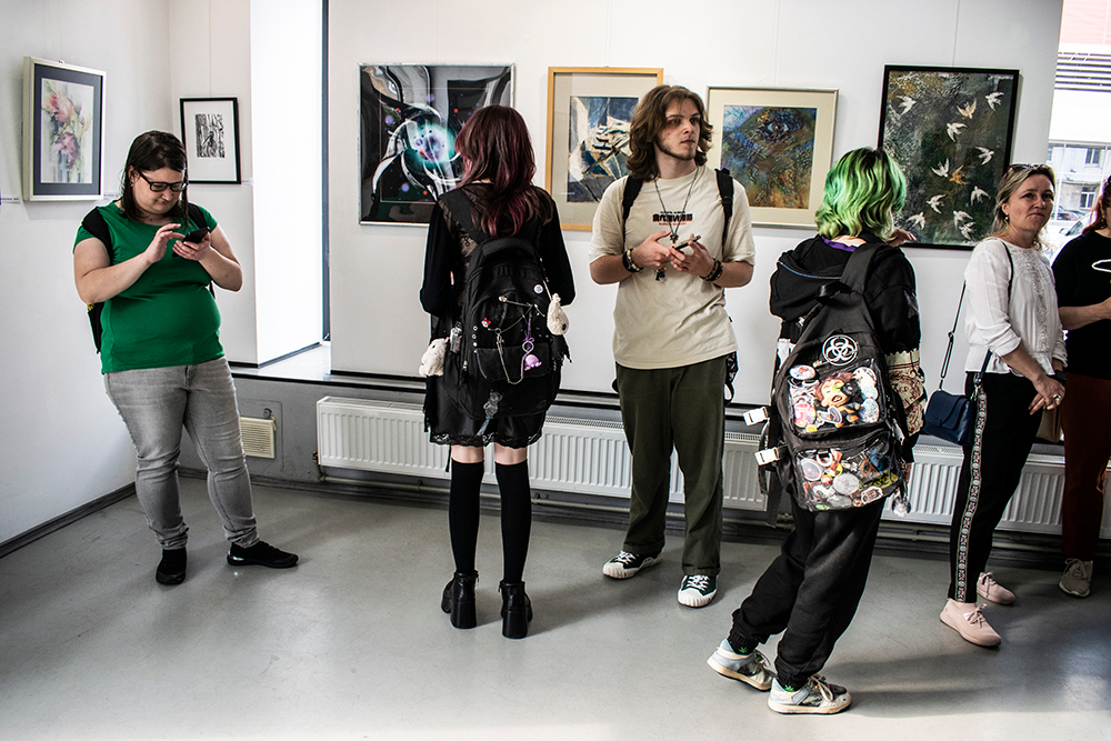 FOTO: Vernisajul expoziţiei “Metamorfoze vizuale” organizat de Filiala UAPR Buzău la Galaţi