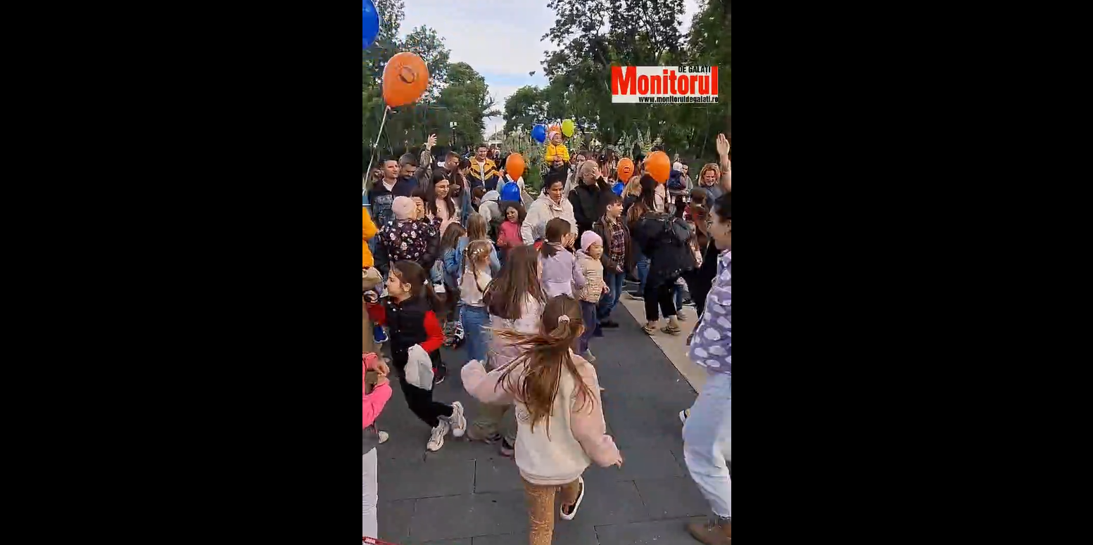 VIDEO: Copiii au luat cu asalt Parcul Carol din Galaţi