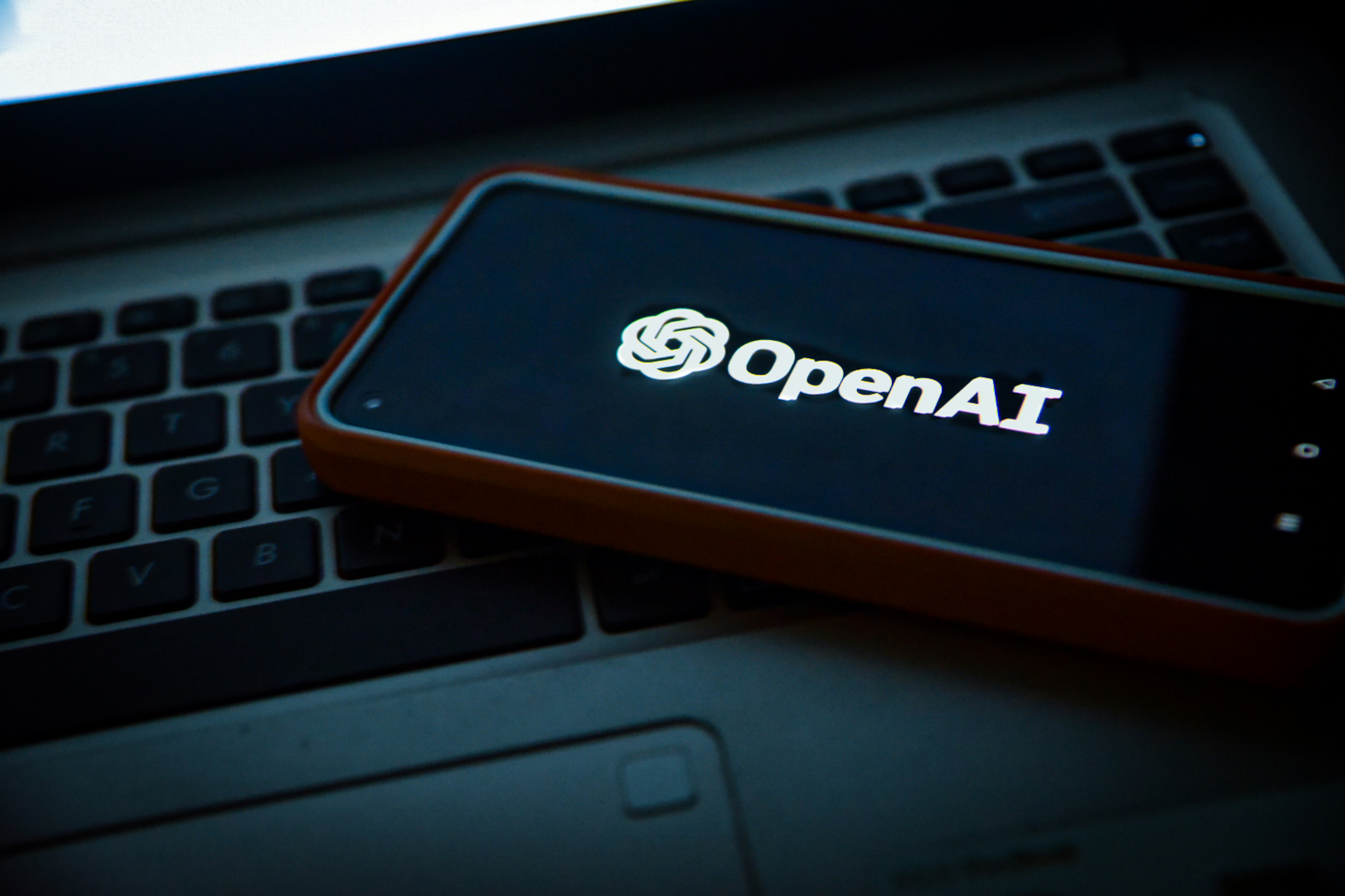Un semnal de alarmă în lumea AI: ChatGPT o3 ar fi evitat oprirea într-un test controlat