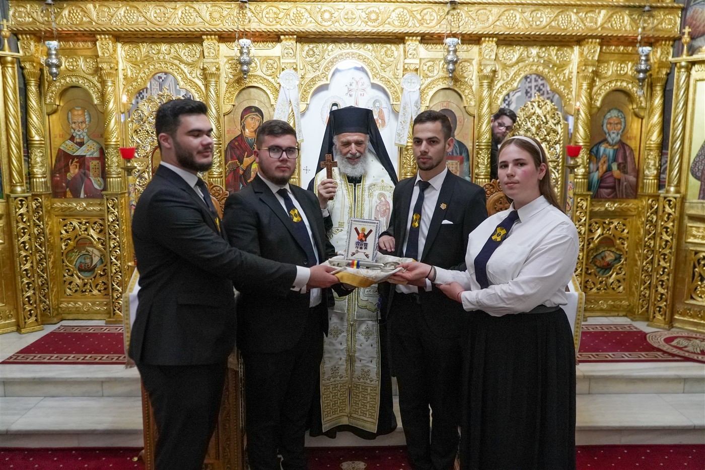 FOTO: S-a predat CHEIA la Seminarul din Galaţi! Un simbol al succesiunii andreene