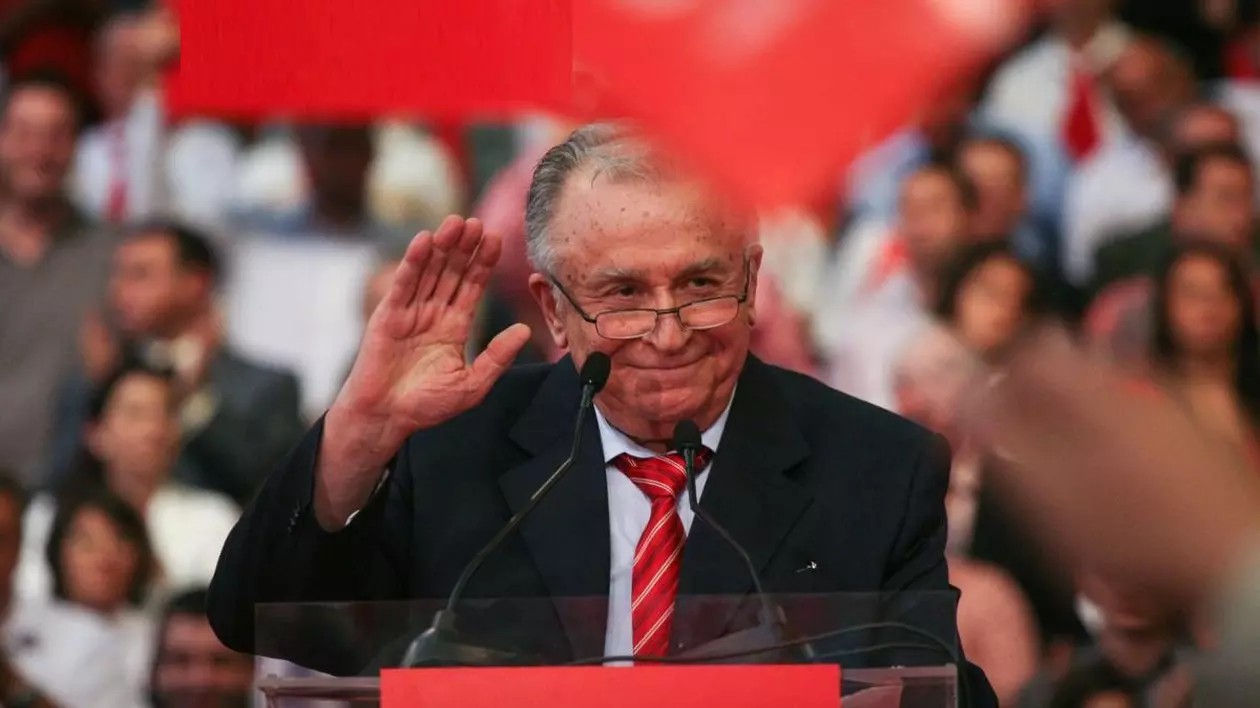 Ion Iliescu, diagnosticat oficial cu cancer pulmonar