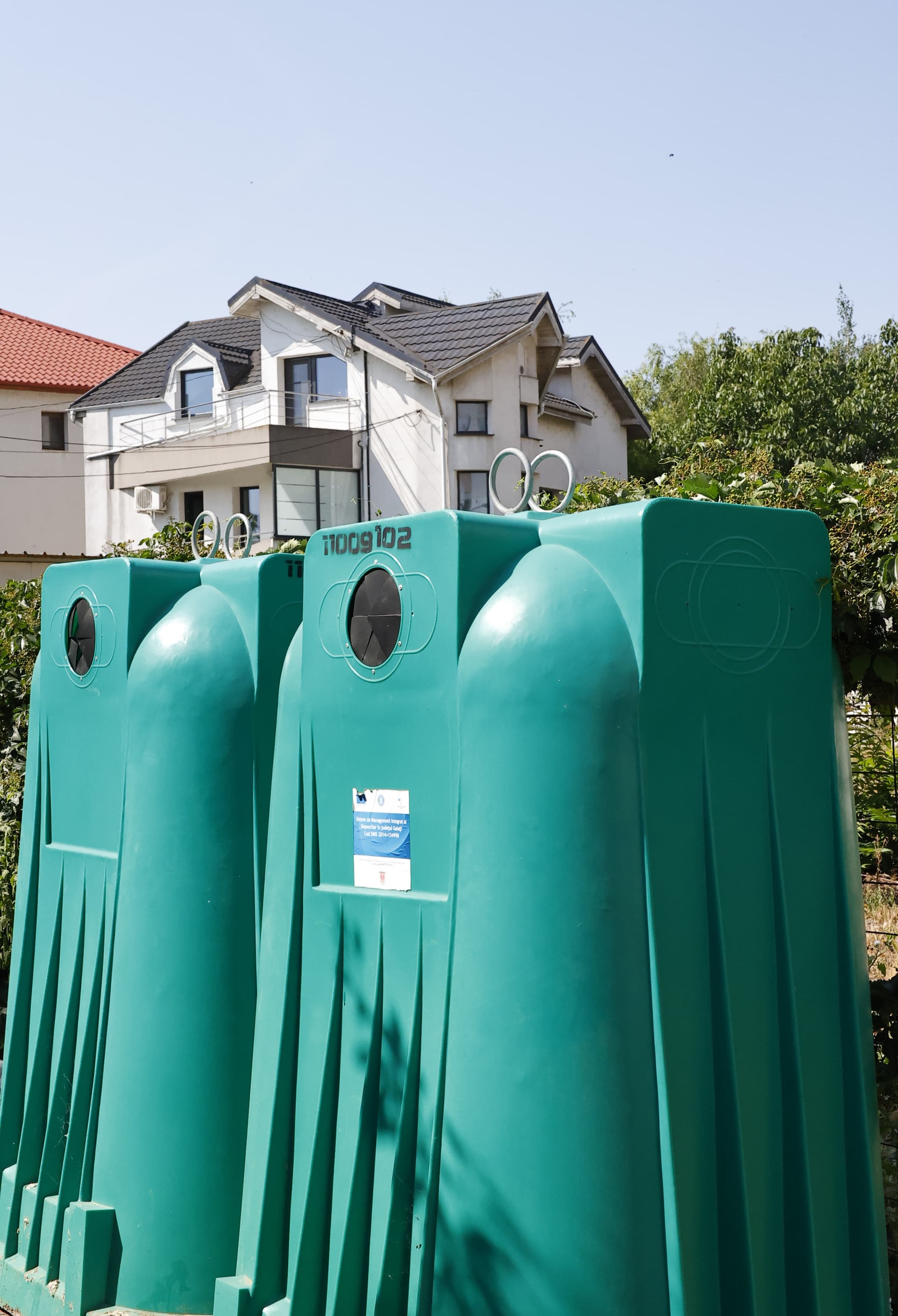 Igloo-uri pentru sticle, în 24 de zone din Galaţi