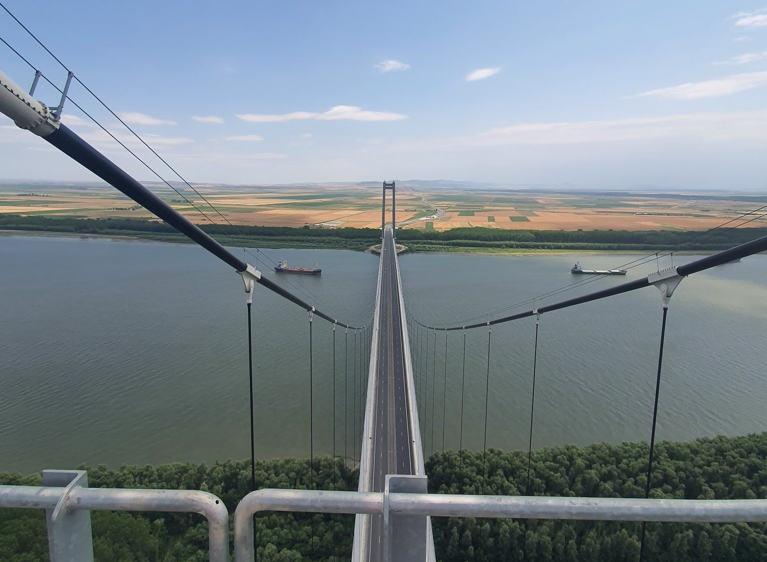 La aproape 2 ani de la inaugurare, a început procedura de recepţie a lucrărilor la Podul peste Dunăre