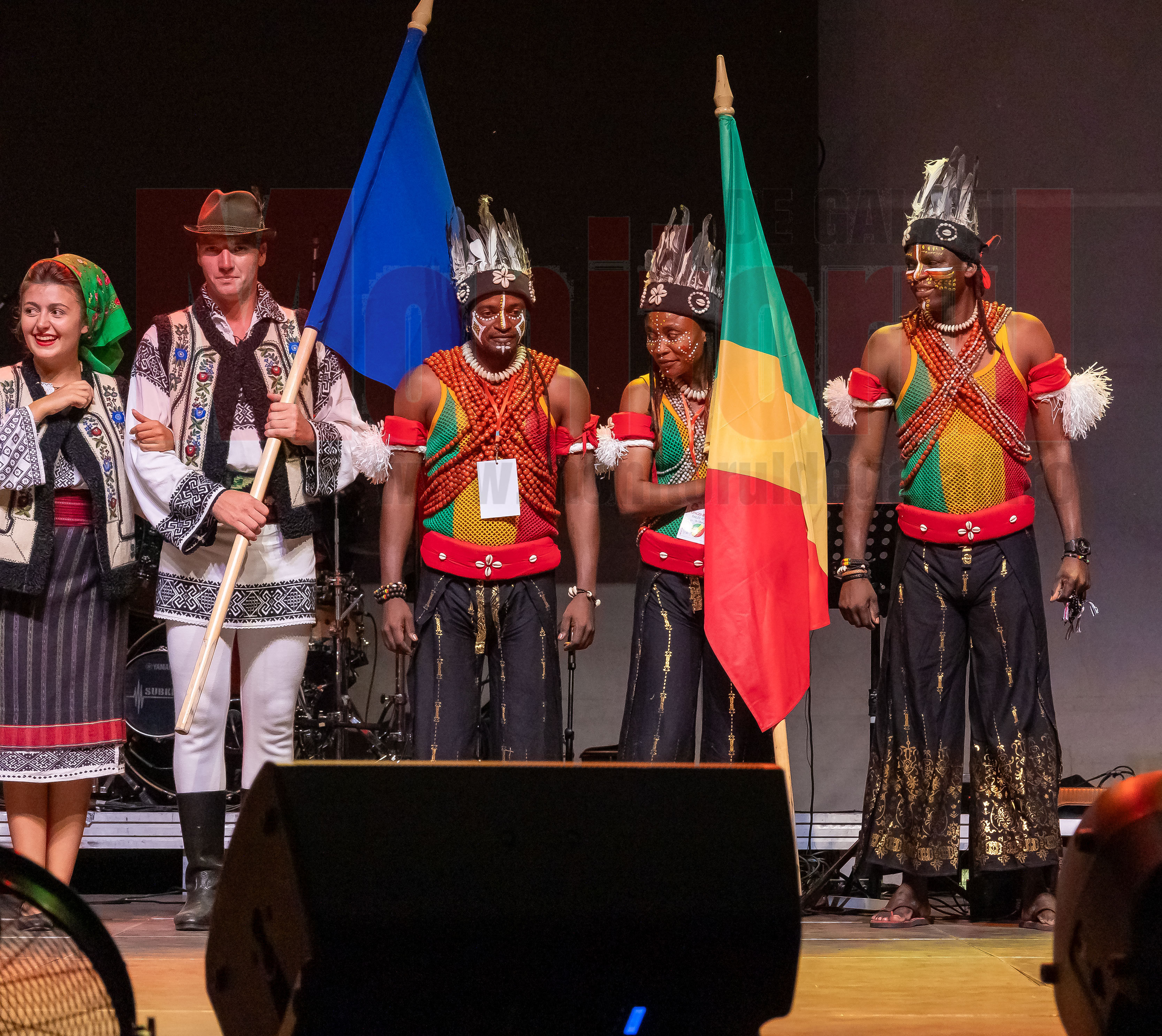 Galaţi: Folclorişti din Africa s-au ales cu vizele revocate şi interdicţie de a mai intra în ţară