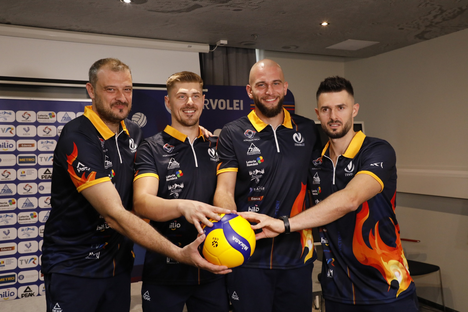 România a plecat spre Manilla la Campionatul Mondial cu cinci reprezentanţi de la CSM Arcada