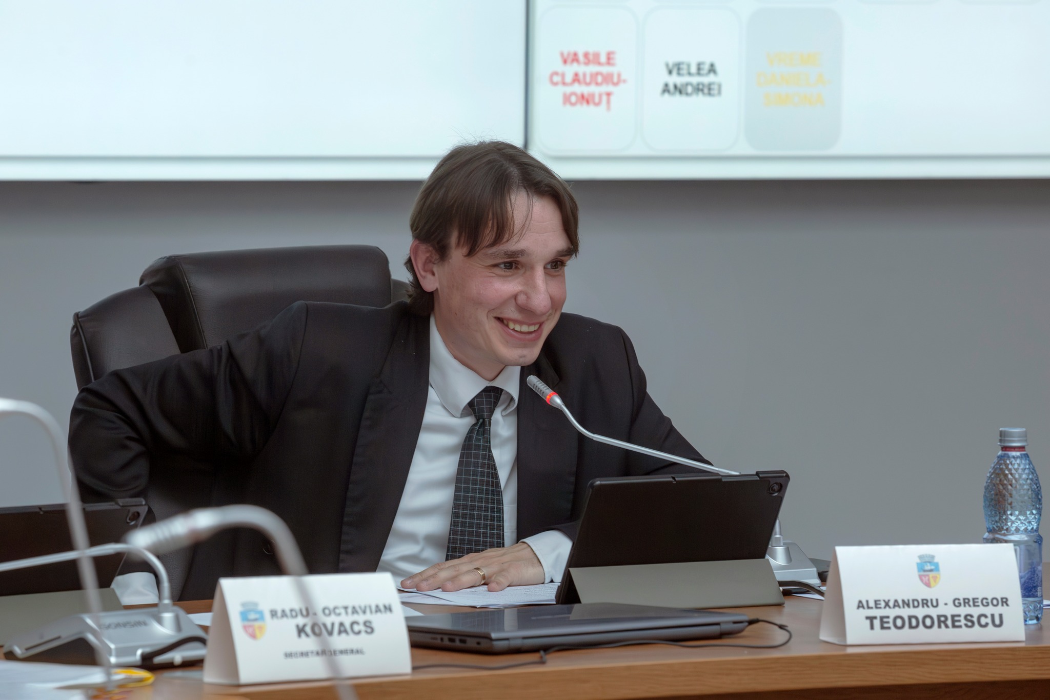 Gregor Teodorescu şi-a dat demisia din Consiliul Local Galaţi