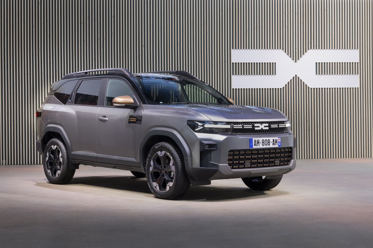 Dacia reinventează 4X4-ul accesibil: noile Duster şi Bigster impresionează presa europeană cu un sistem dublu hibrid
