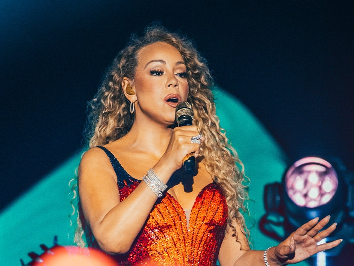 Mariah Carey a cântat pe o scenă plutitoare în Amazonia