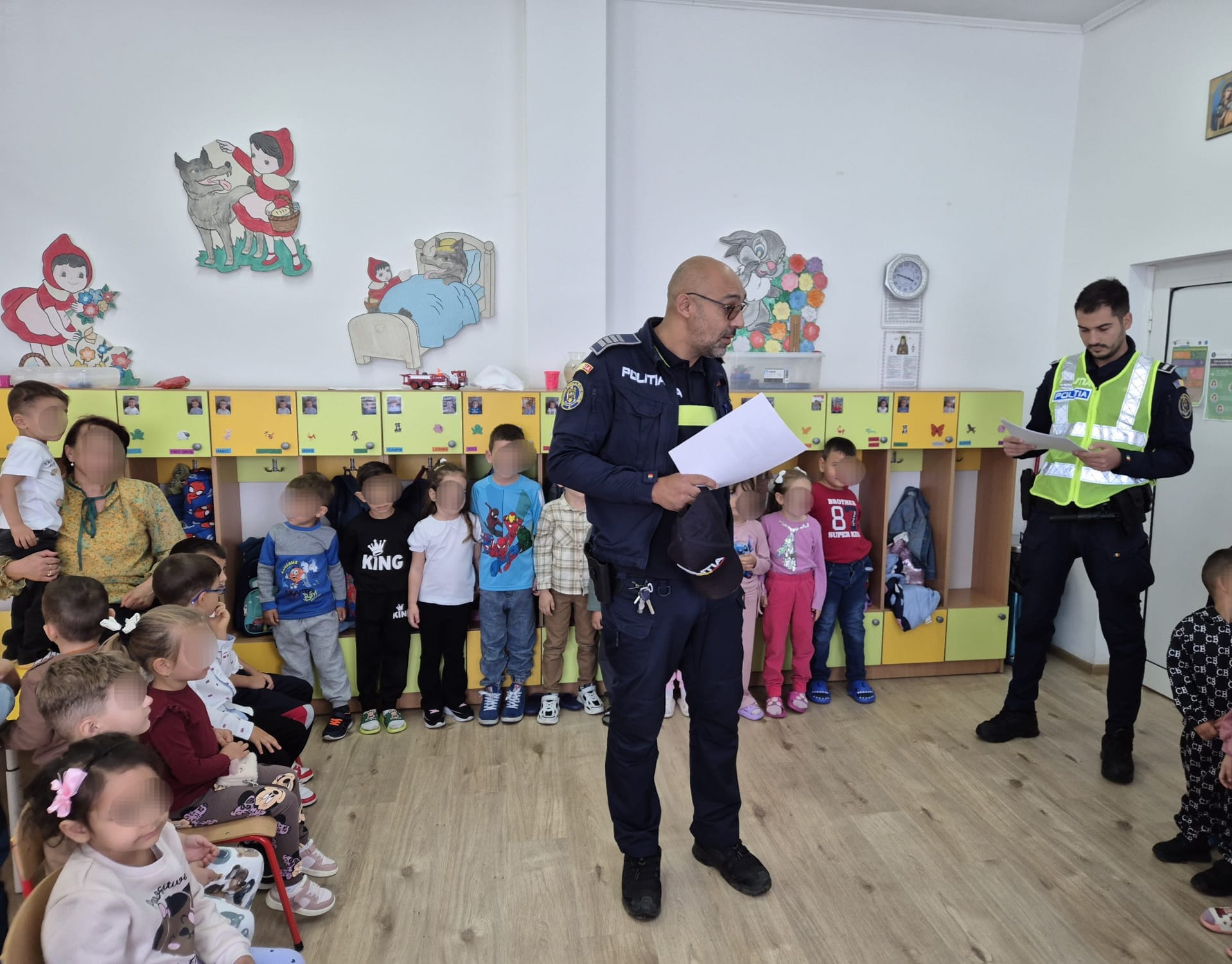 Activităţi de educaţie rutieră în cadrul orelor de curs, la Brăila
