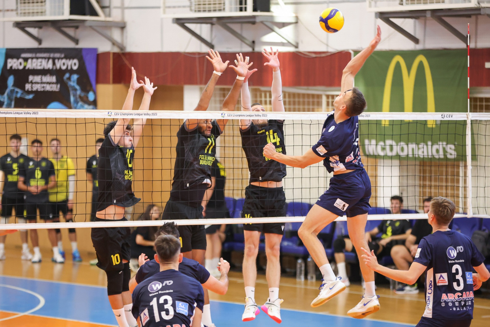 CSM Arcada a învins Steaua la Bucureşti