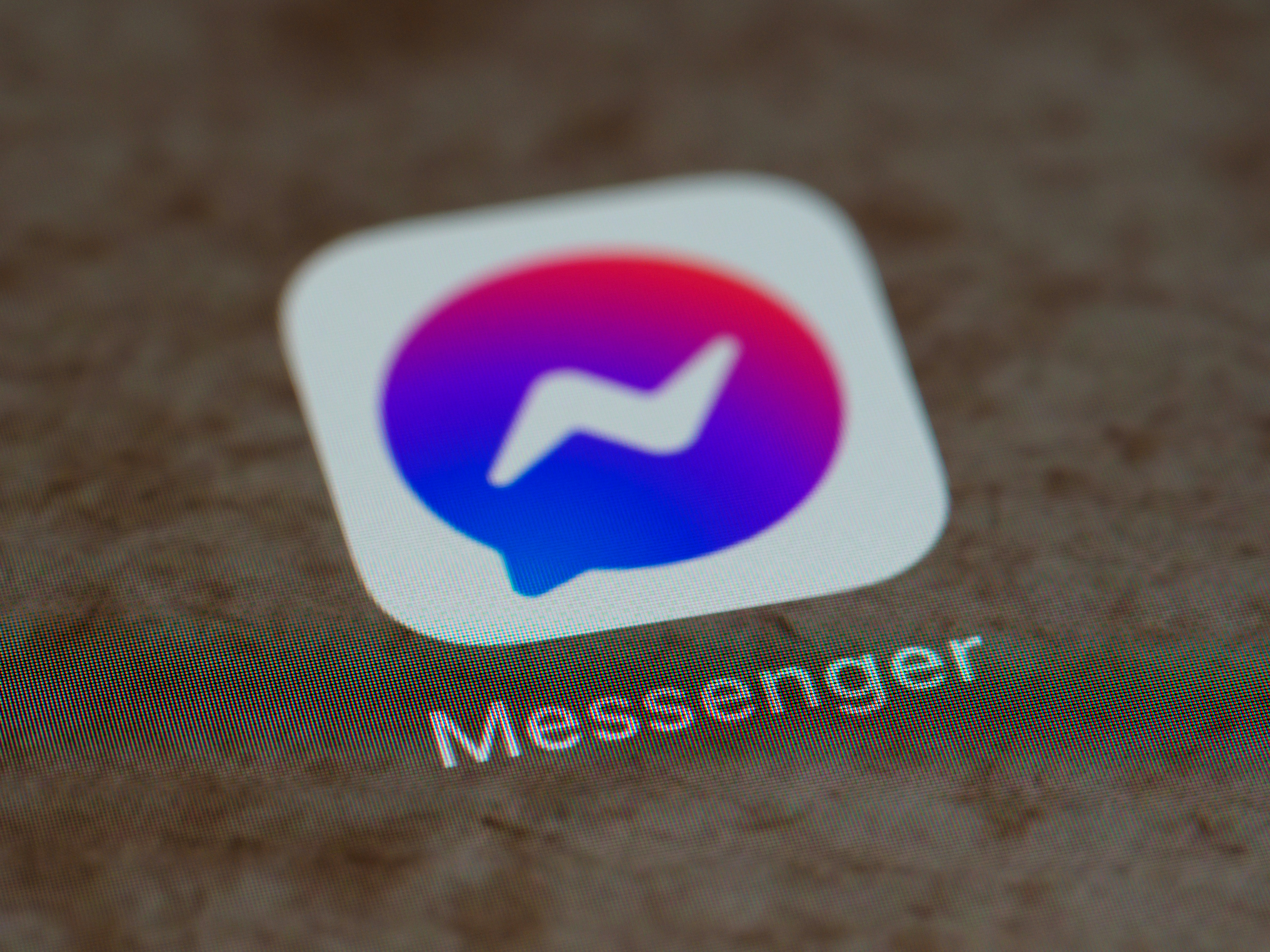 Meta renunţă la aplicaţiile Messenger pentru Windows şi macOS