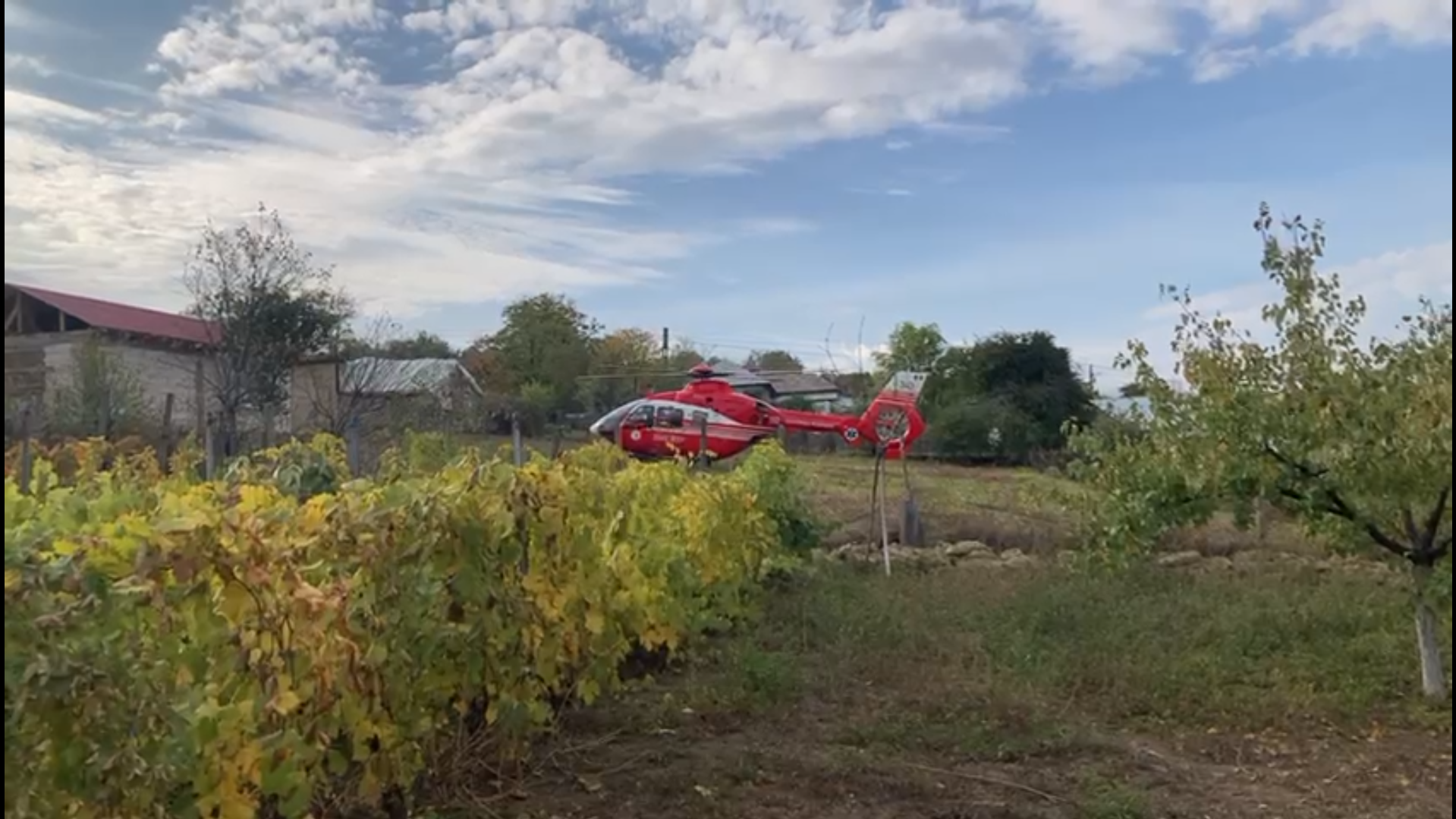 VIDEO: Bărbat strivit de tavan, la Tulcea! A fost solicitat elicopterul SMURD
