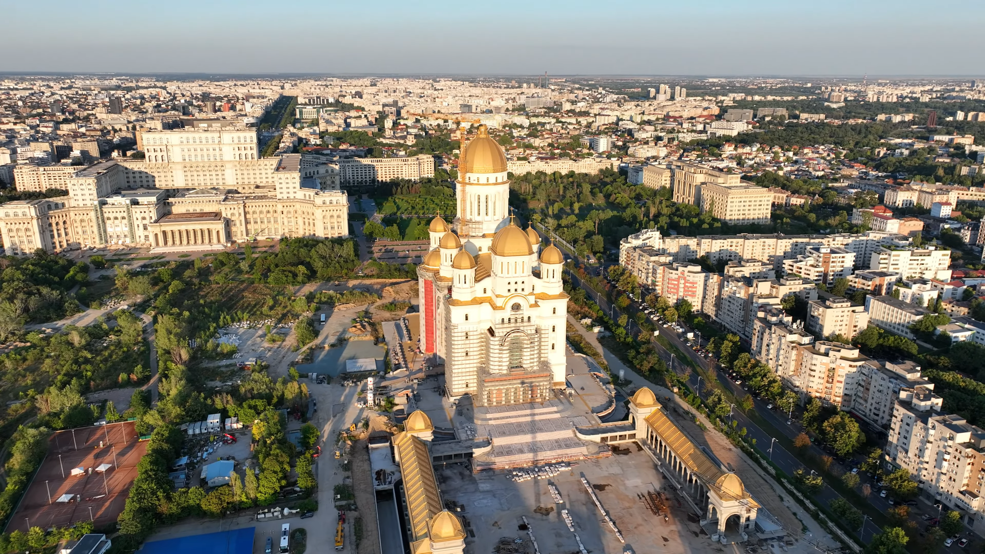 5.000 de gălăţeni, în pelerinaj la Catedrala Mântuirii Neamului