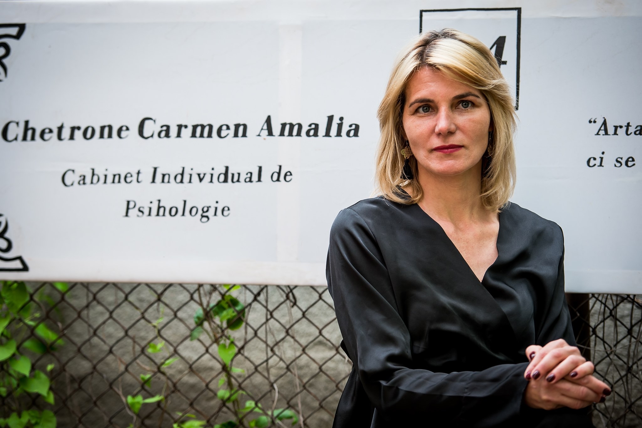 Sindromul trotuarului îngust explicat de un psihoterapeut din Galaţi