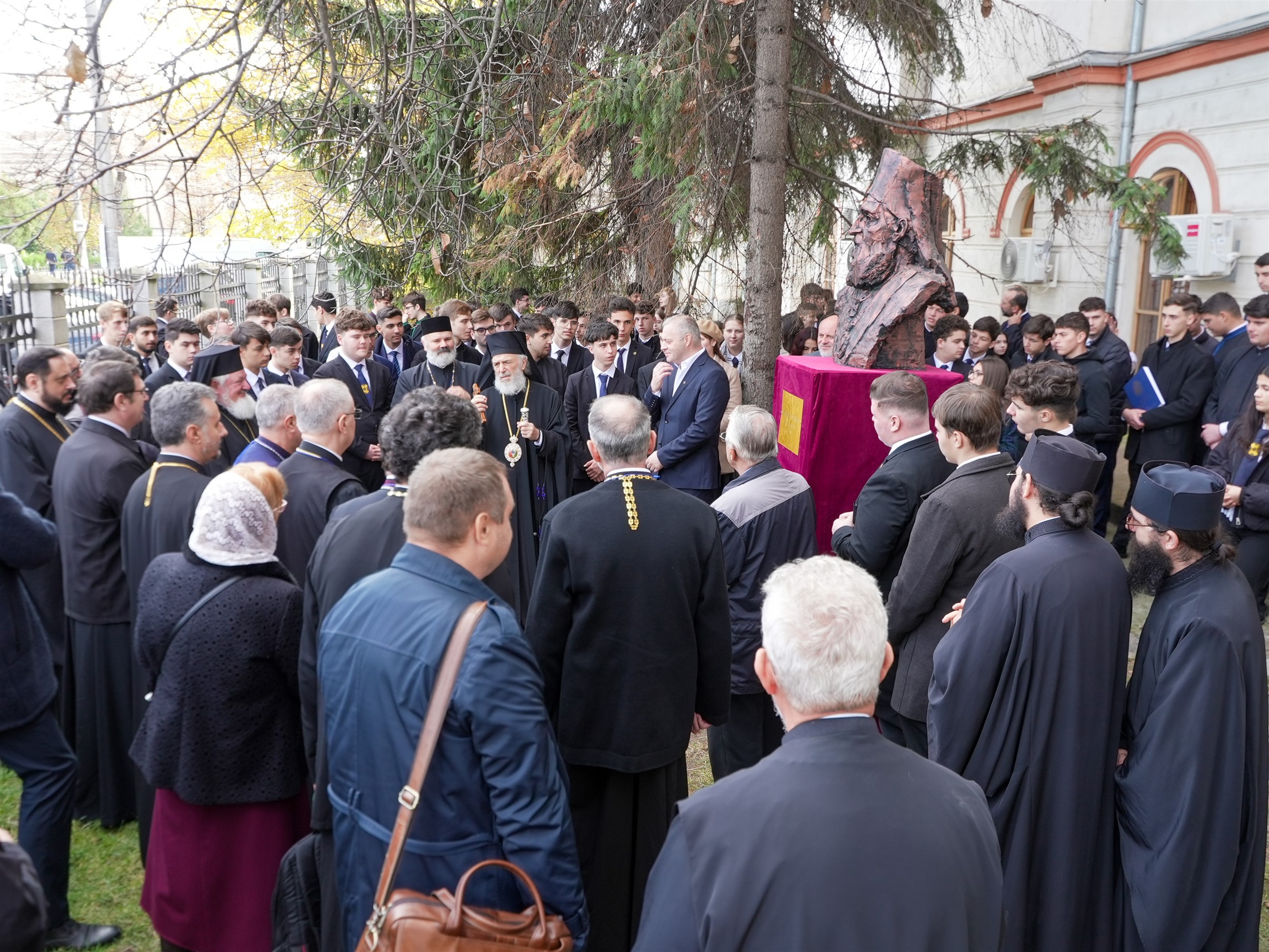Colegiul Decanilor Facultăţilor de Teologie din Patriarhia Română s-a întrunit la Galaţi