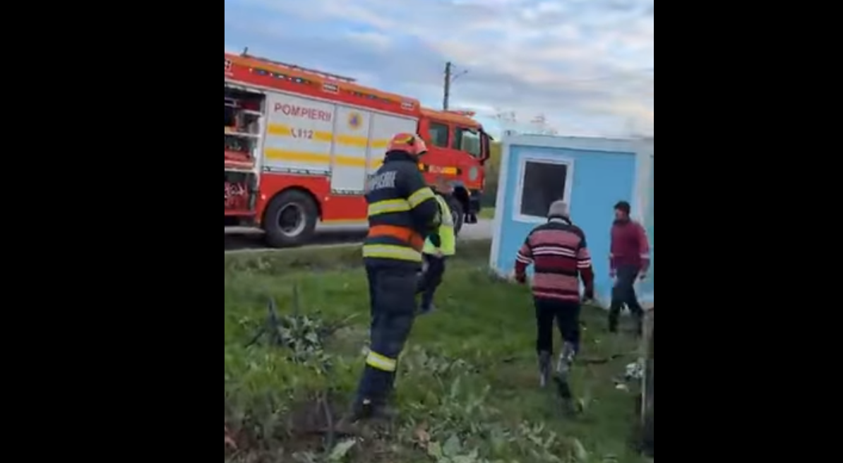 De la ce ar fi pornit incendiul de la Izvoarele care a lăsat o familie cu 3 copii fără casă