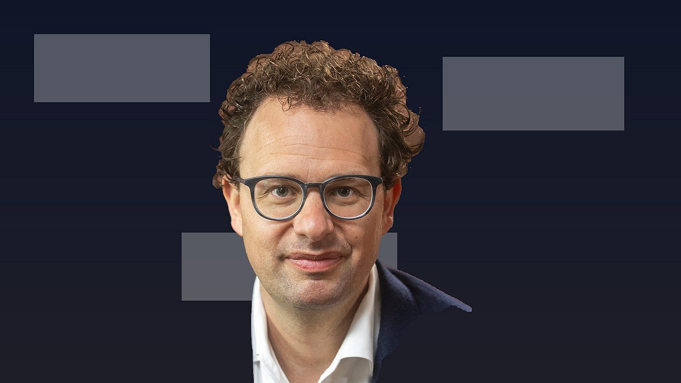 Puterea concentrată în mâinile câtorva lideri AI: avertismentul lui Dario Amodei