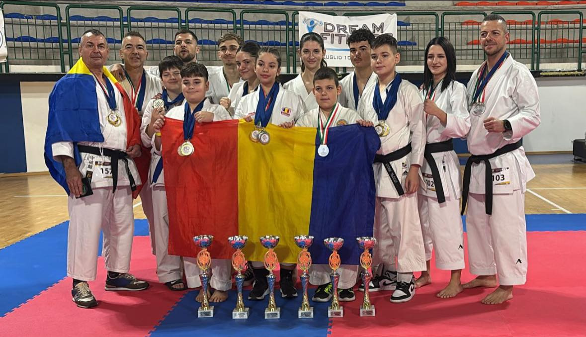 Gălăţenii fac legea în Europa! Karateka de la Kodo au dominat Europene