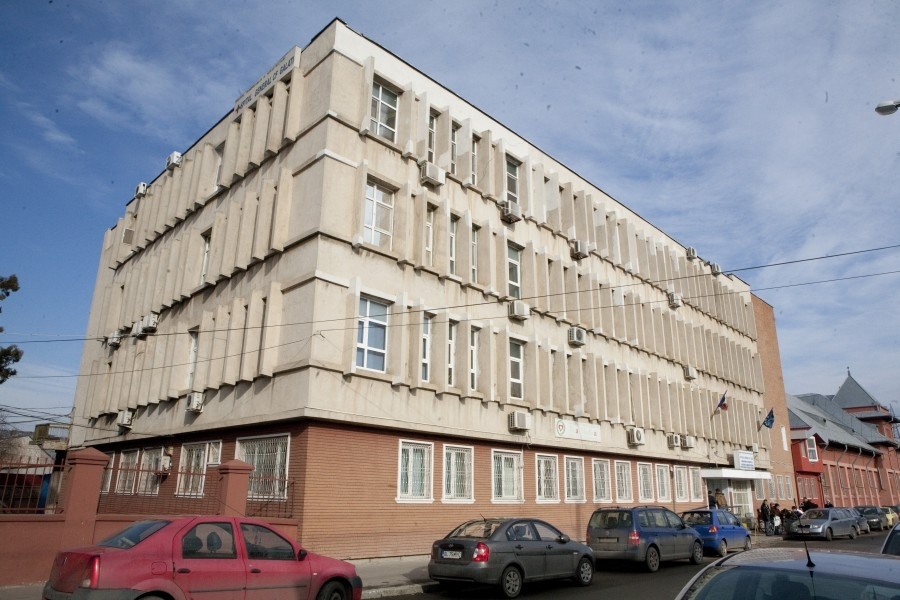 Spitalul CFR Galaţi scoate la concurs mai multe posturi permanente. Se caută asistenţi, registratori şi şoferi