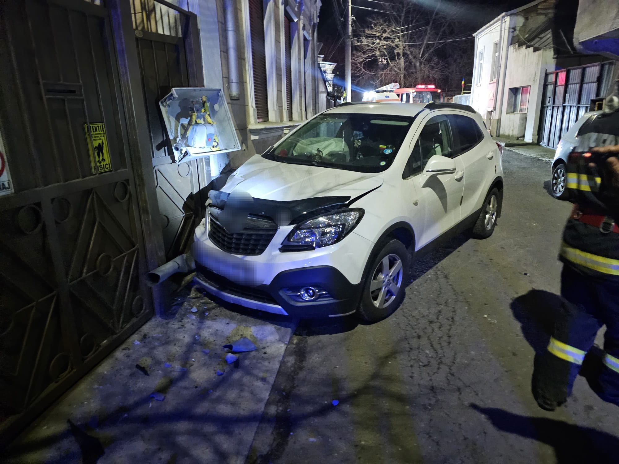 VIDEO: Reţinut după ce, cu alcoolemie record, a făcut accident